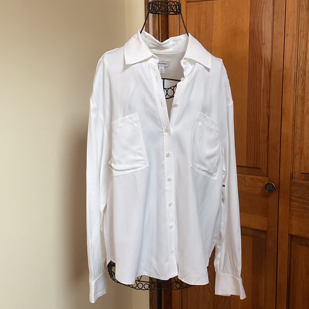 Nordstrom white blouse, New, Large